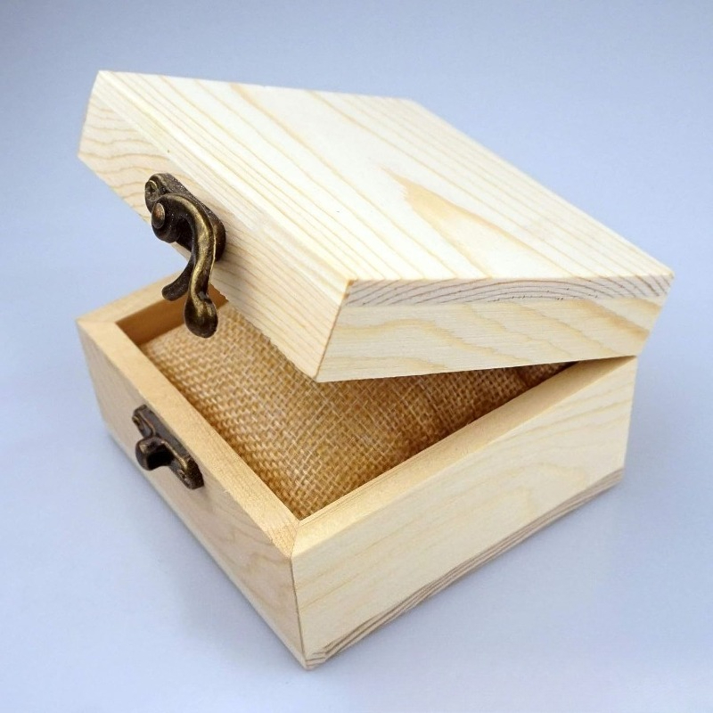 Travel.Accessories News - Wooden Watch Storage Box Portable Watches